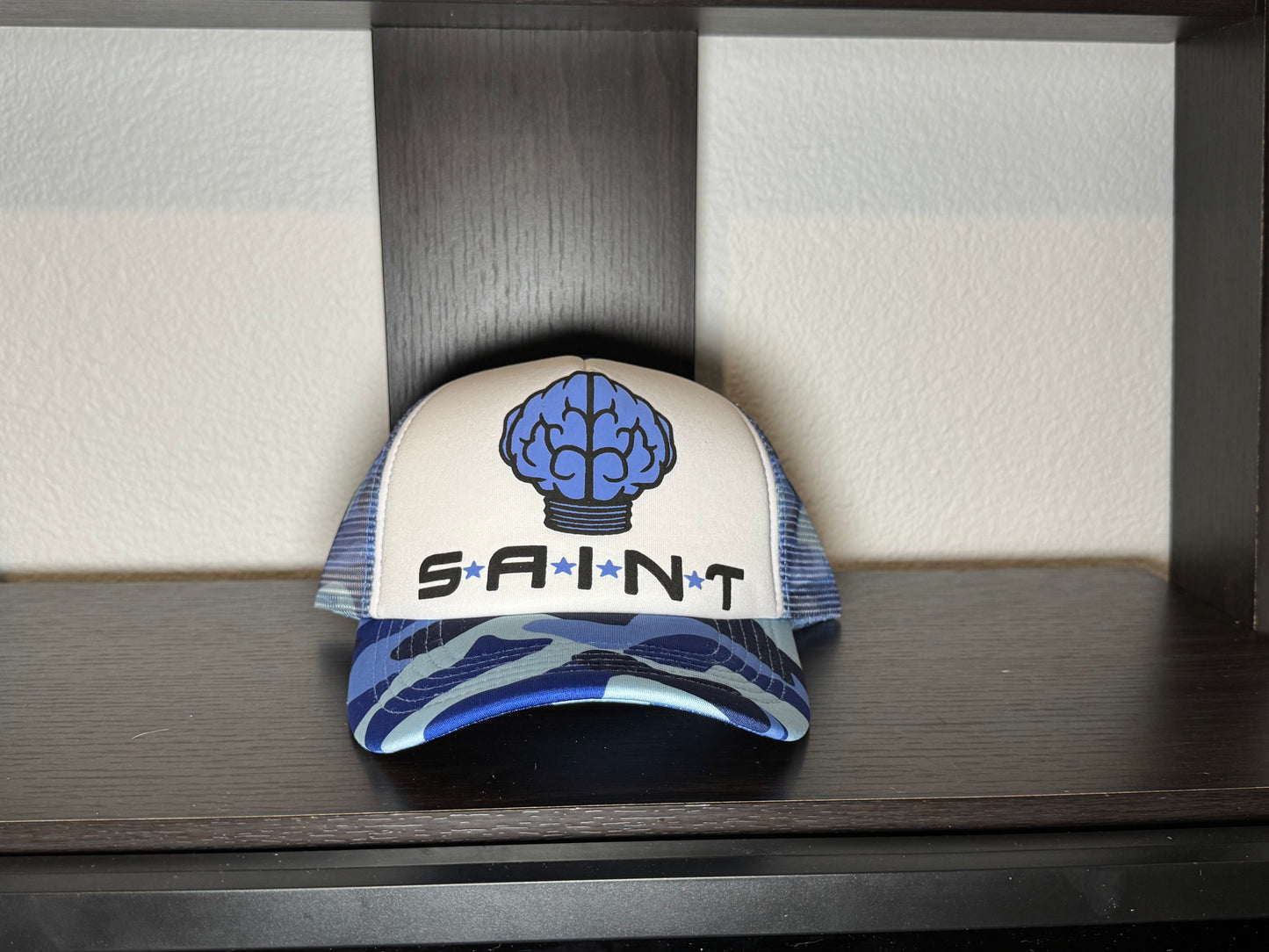 S.A.I.N.T CAMO TRUCKER